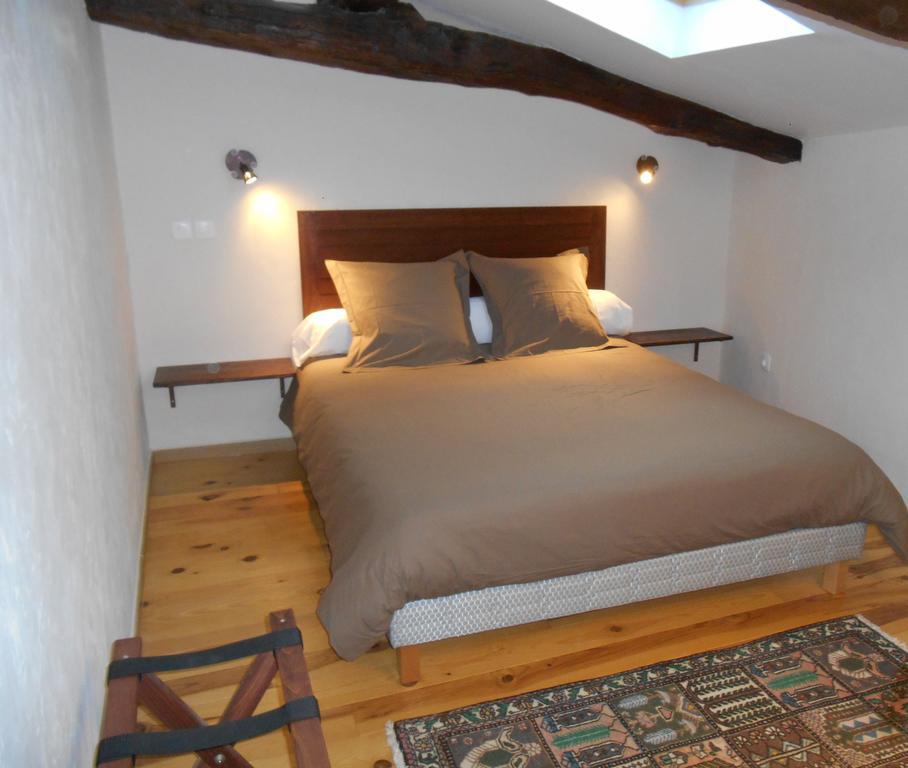 Bed and Breakfast Sous Les Marronniers Petit-Palais-et-Cornemps Exterior foto